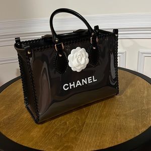 Chanel shopping bag tote
